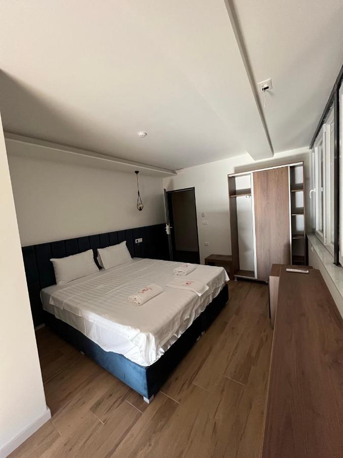 Kubi Hotel Struga Exterior photo